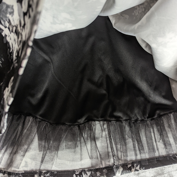 Small Emerald Sundae black and white dress - Picture 9 of 10